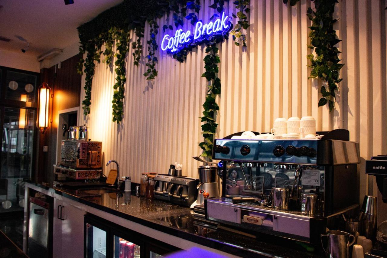 B&C Hotel Atakum エクステリア 写真